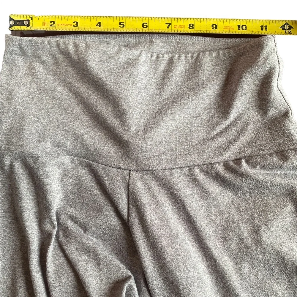 Onzie Gray and Black Mesh Leggings